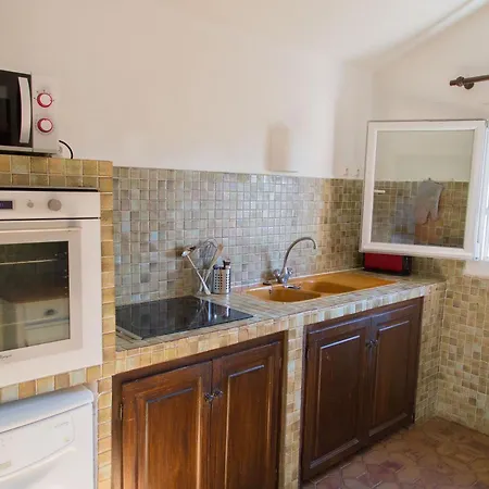 Avec Vue De Rêve Sur La Baie D'ajaccio Et Les Sanguinaires à Pour 8 Personnes Casa vacanze *